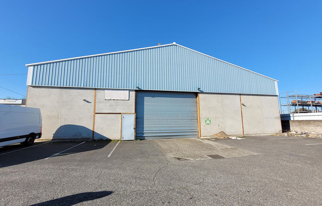 commerce 2 pièces 705 m2 à vendre à Montauban (82000)