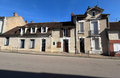 Ensemble immobilier idéalement situé en centre ville. — photo du bien