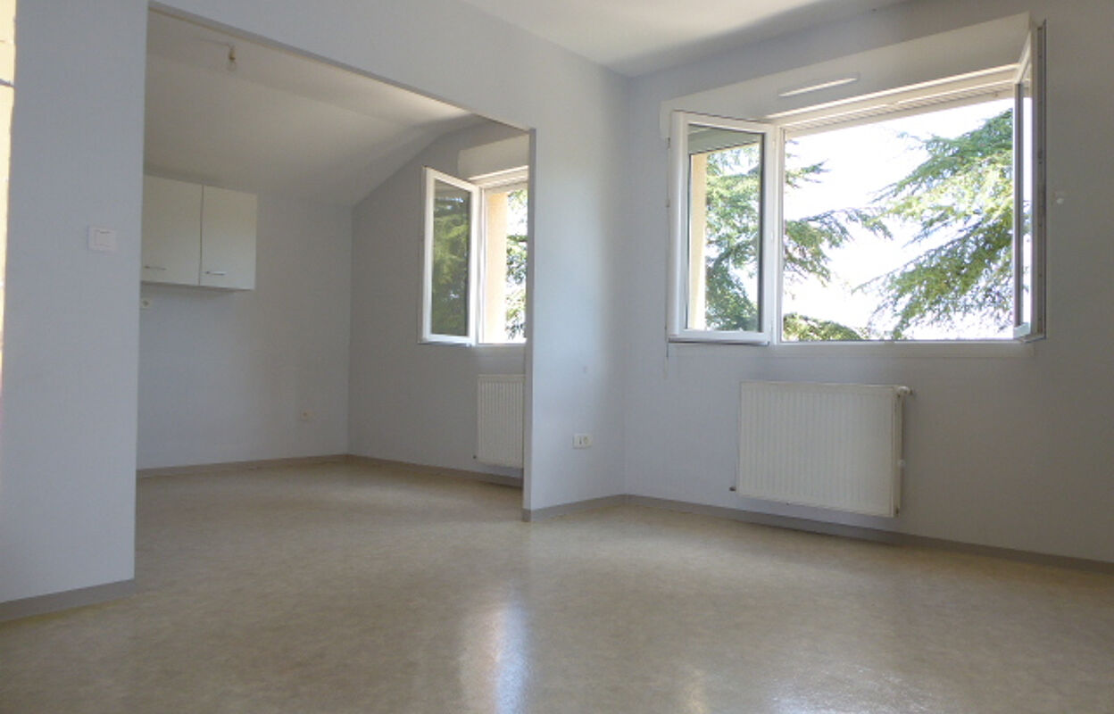 appartement 2 pièces 40 m2 à louer à Sébazac-Concourès (12740)