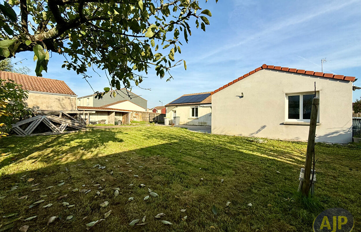 maison 6 pièces 118 m2 à vendre à Sainte-Pazanne (44680)