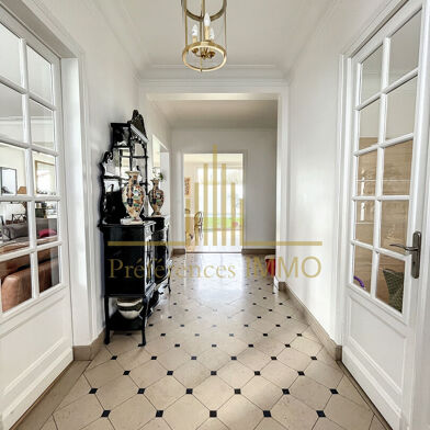 Maison 8 pièces 1370000 €