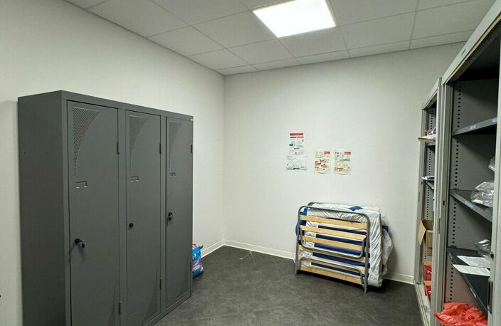 BUREAUX à LOUER — photo 5