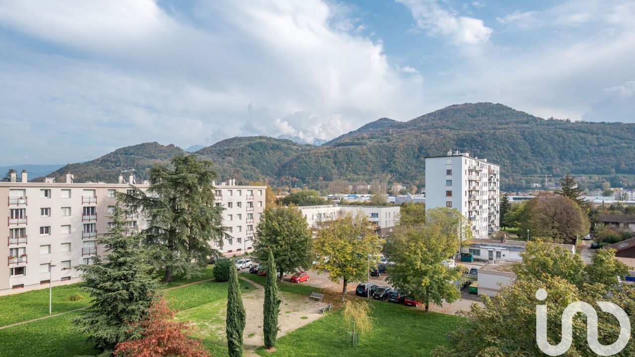 appartement 3 pièces 49 m2 à vendre à Saint-Martin-d'Hères (38400)