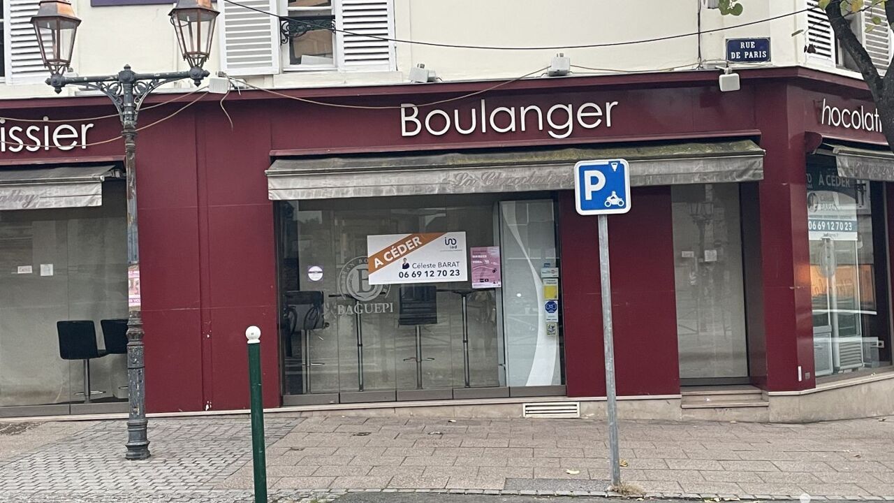 commerce  pièces 250 m2 à vendre à Orsay (91400)