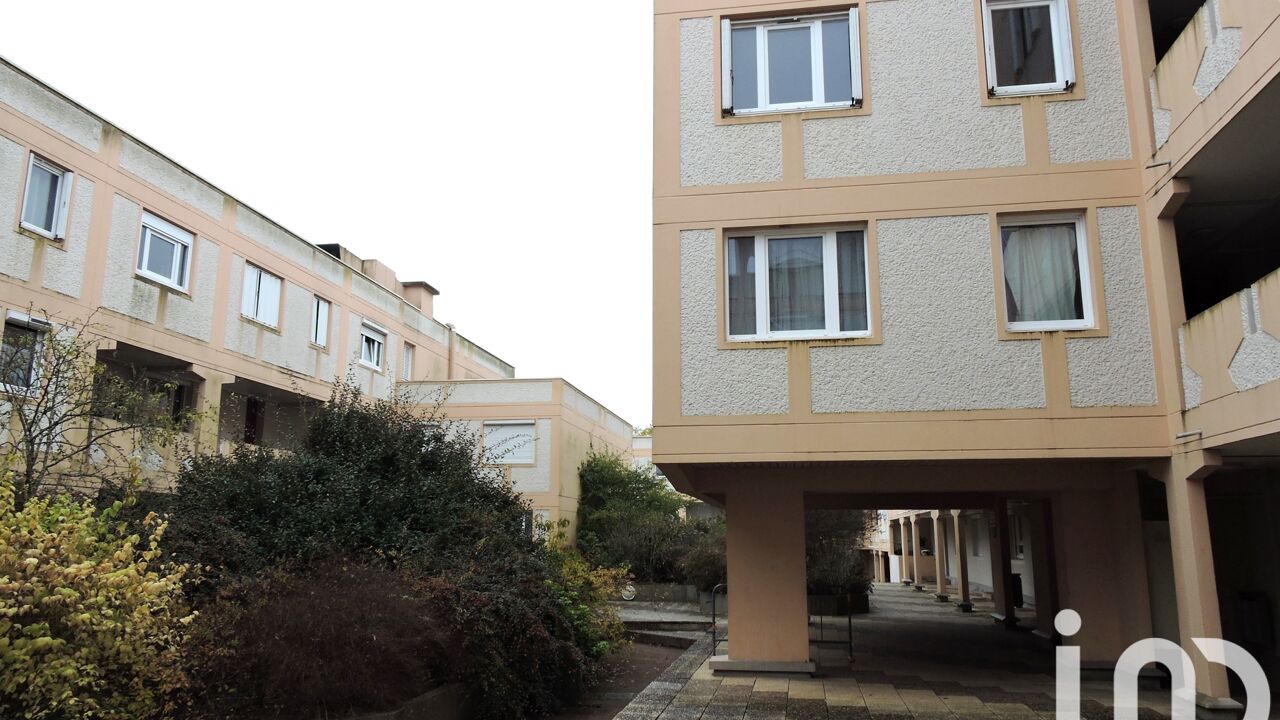 appartement 2 pièces 57 m2 à vendre à Guyancourt (78280)