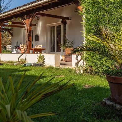 Maison 7 pièces 275600 €