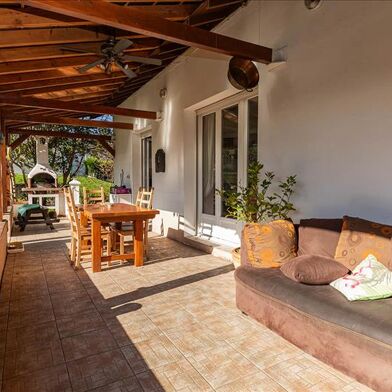 Maison 7 pièces 275600 €