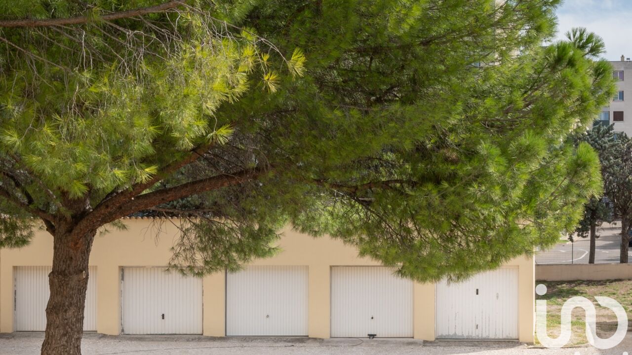 garage  pièces 15 m2 à vendre à Salon-de-Provence (13300)