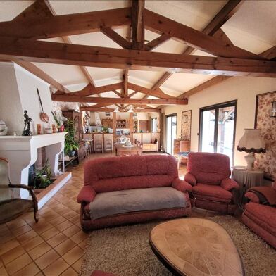 Maison 20 pièces 191700 €