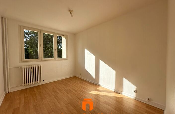 T3 — photo 3