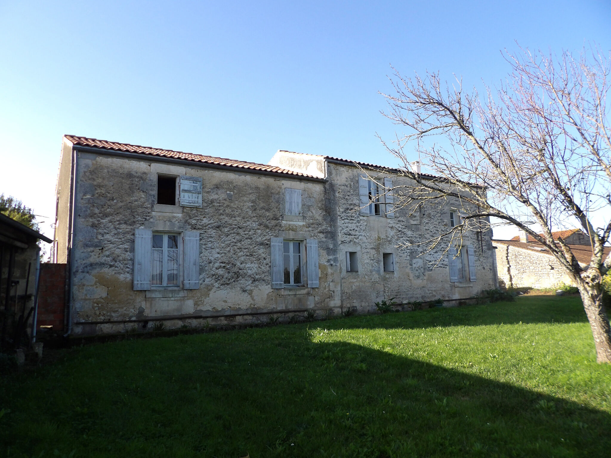 Villa / Maison 6 pièces  à vendre Saint-Savinien 17350