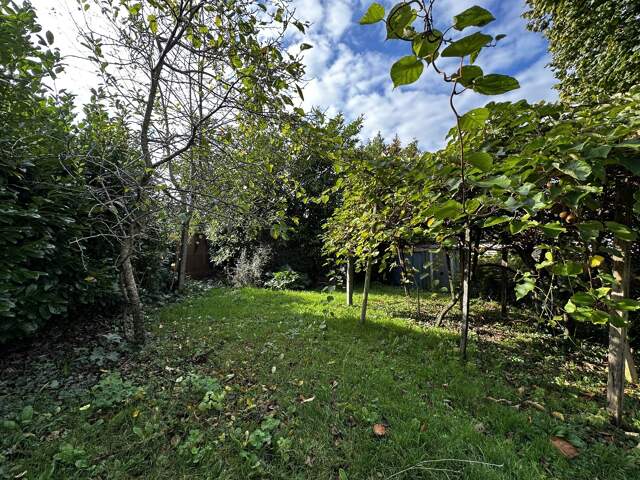 Terrain constructible — photo du bien