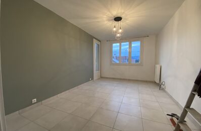 location appartement 690 € CC /mois à proximité de Alboussière (07440)