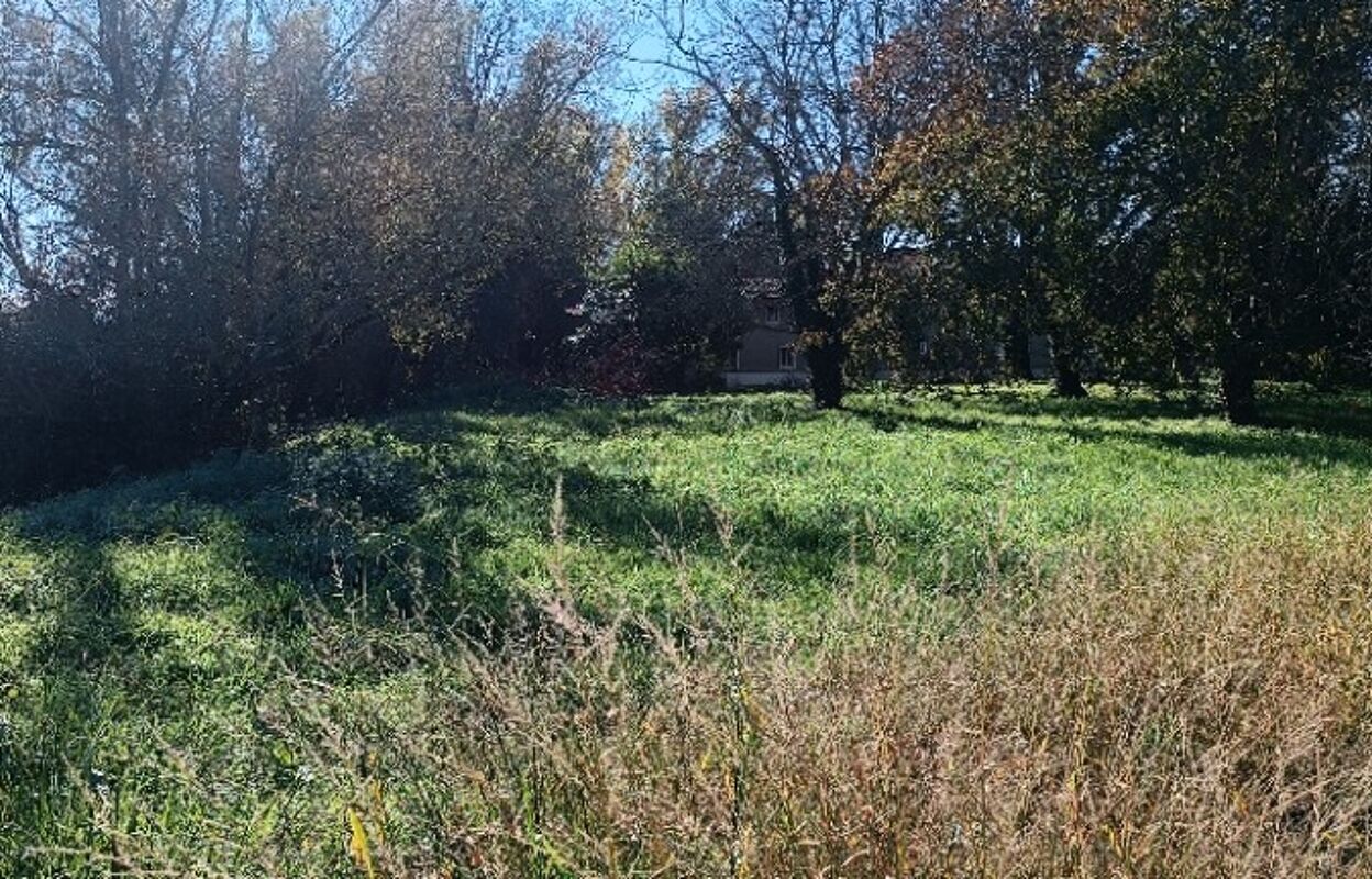 terrain  pièces 392 m2 à vendre à Saint-André-de-Cubzac (33240)