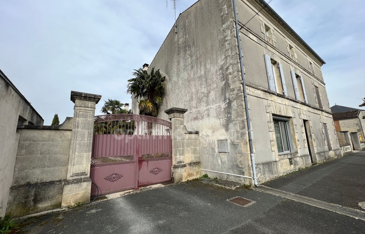 maison 6 pièces 160 m2 à vendre à Matha (17160)