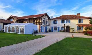 Immeuble  370 m² à vendre à Mirande (32300)