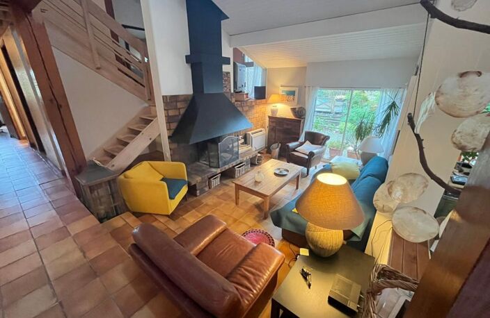 Maison d'architecte de 140 m² avec piscine sur 3000 m² de terrain — photo 5