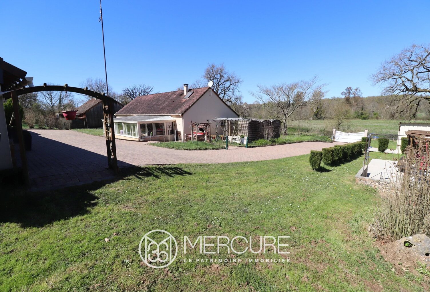 MAISON DE PLAIN-PIED AU CALME — photo 1