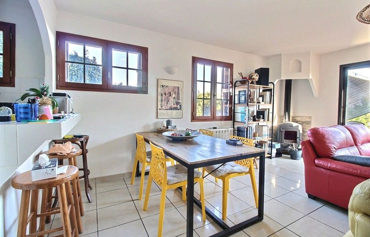 maison 4 pièces 91 m2 à vendre à Ambres (81500)