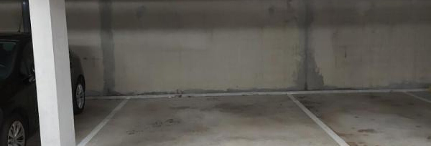 Garage   m² à louer à Bassens (33530)