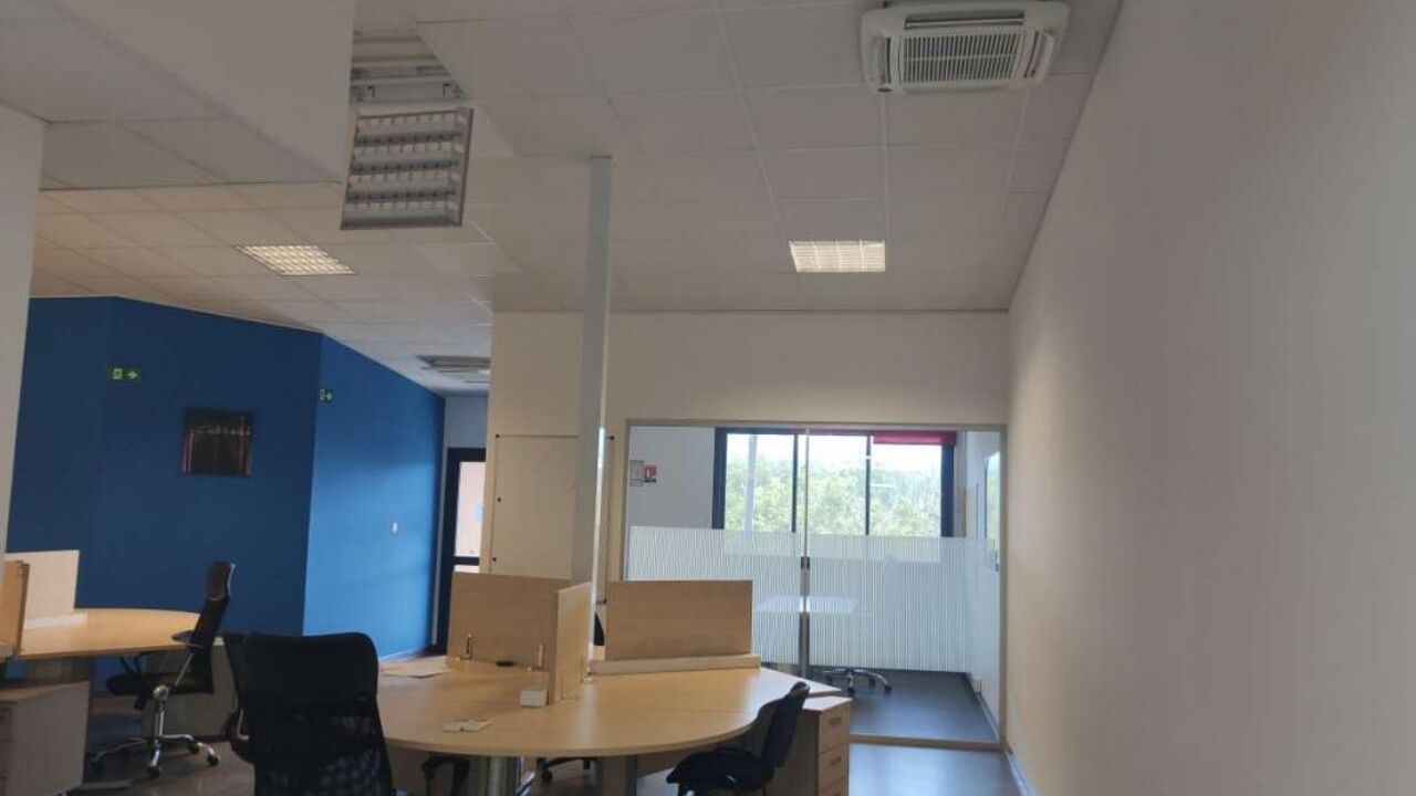 bureau  pièces 90 m2 à louer à Saint-Louis (97450)