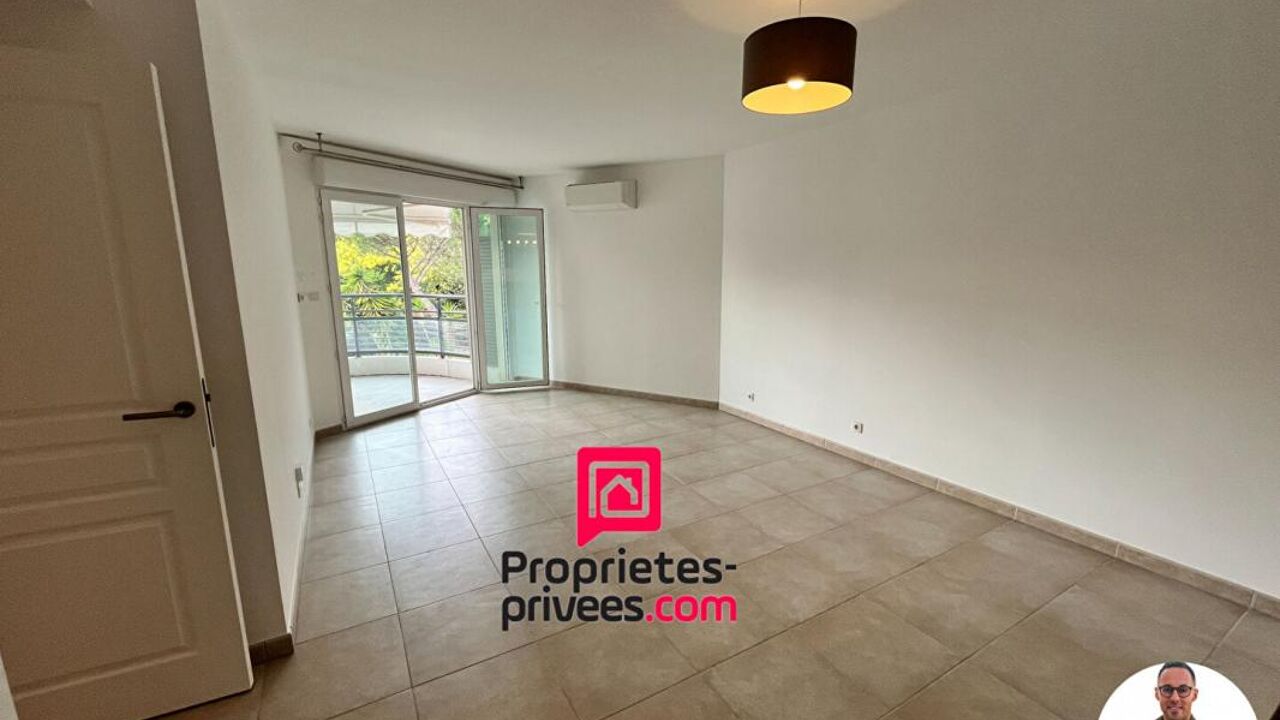 appartement 2 pièces 54 m2 à vendre à Saint-Raphaël (83530)