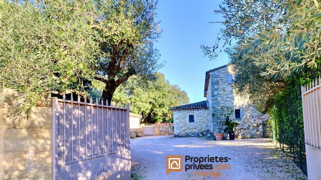 maison 9 pièces 255 m2 à vendre à Uzès (30700)