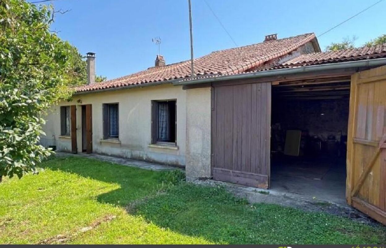 maison 5 pièces 84 m2 à vendre à Champagne-Mouton (16350)