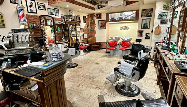 Local commercial 4 pièces  à vendre Hyères 83400