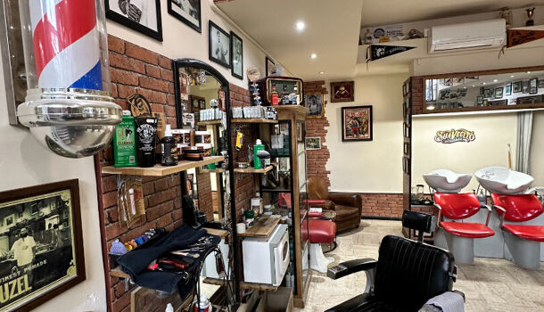 Local commercial 4 pièces  à vendre Hyères 83400