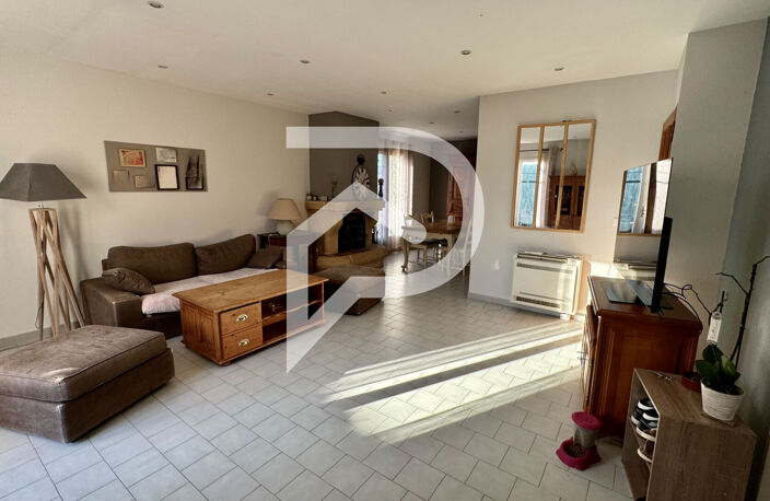Pertuis - Maison T5 de 107 m2 sur une terrain de 387 m2 Pisci... — photo 4