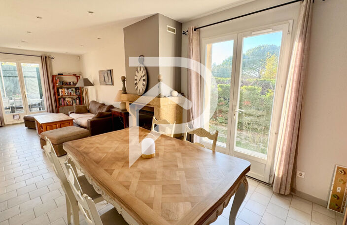 Pertuis - Maison T5 de 107 m2 sur une terrain de 387 m2 Pisci... — photo 5