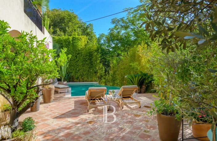 MARSEILLE 8 - WULFRAN PUGET - MAISON À VENDRE - 245 M² - 4 CHAMB — photo 4