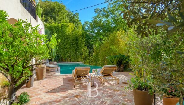 Villa / Maison 5 pièces  à vendre Marseille 8eme 13008