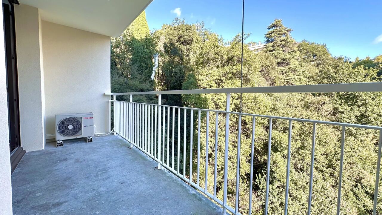 appartement 3 pièces 59 m2 à vendre à Nice (06100)