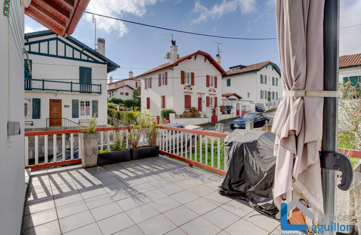 APPARTEMENT 4 PIECES AVEC GARAGE ET TERRASSE EN CENTRE VILLE — photo 3