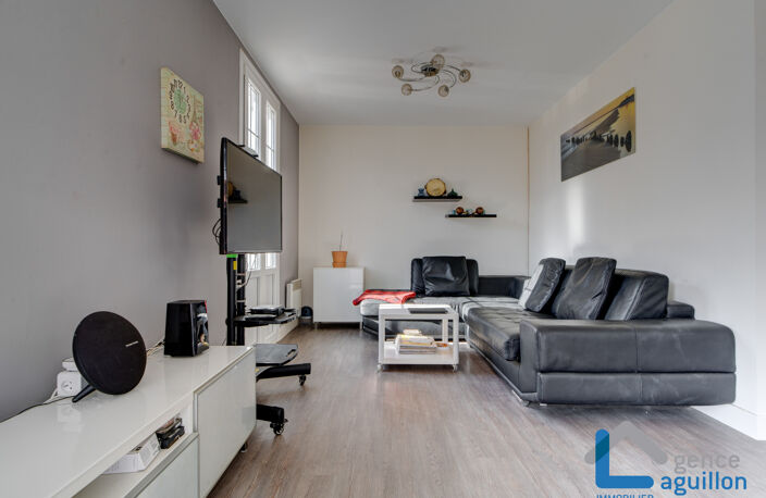 APPARTEMENT 4 PIECES AVEC GARAGE ET TERRASSE EN CENTRE VILLE — photo 4