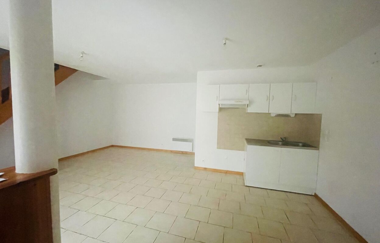 appartement 3 pièces 65 m2 à vendre à Rochefort (17300)