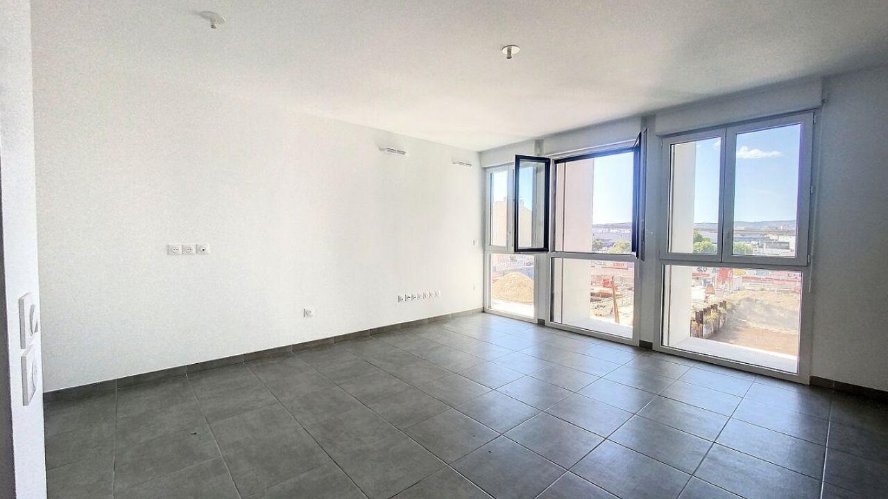 appartement 1 pièces 31 m2 à louer à Marseille 2 (13002)