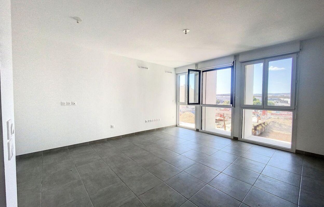 appartement 1 pièces 31 m2 à louer à Marseille 2 (13002)