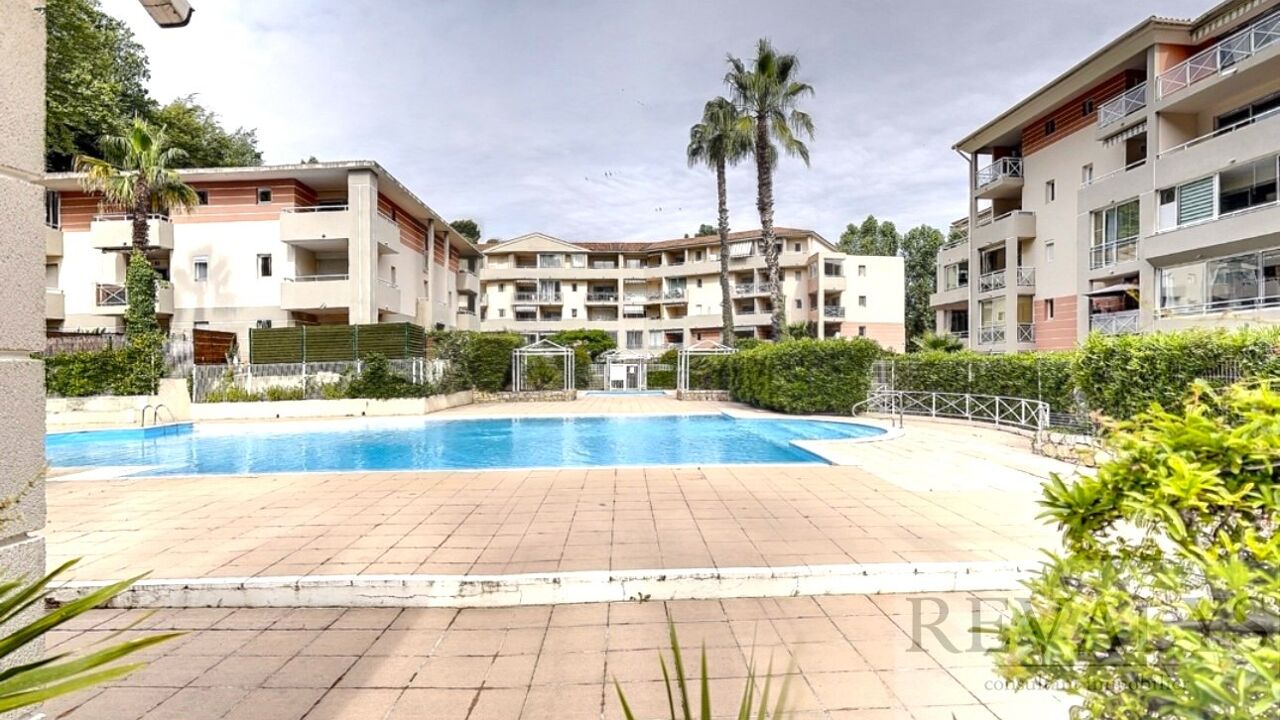 appartement 2 pièces 27 m2 à vendre à Cagnes-sur-Mer (06800)