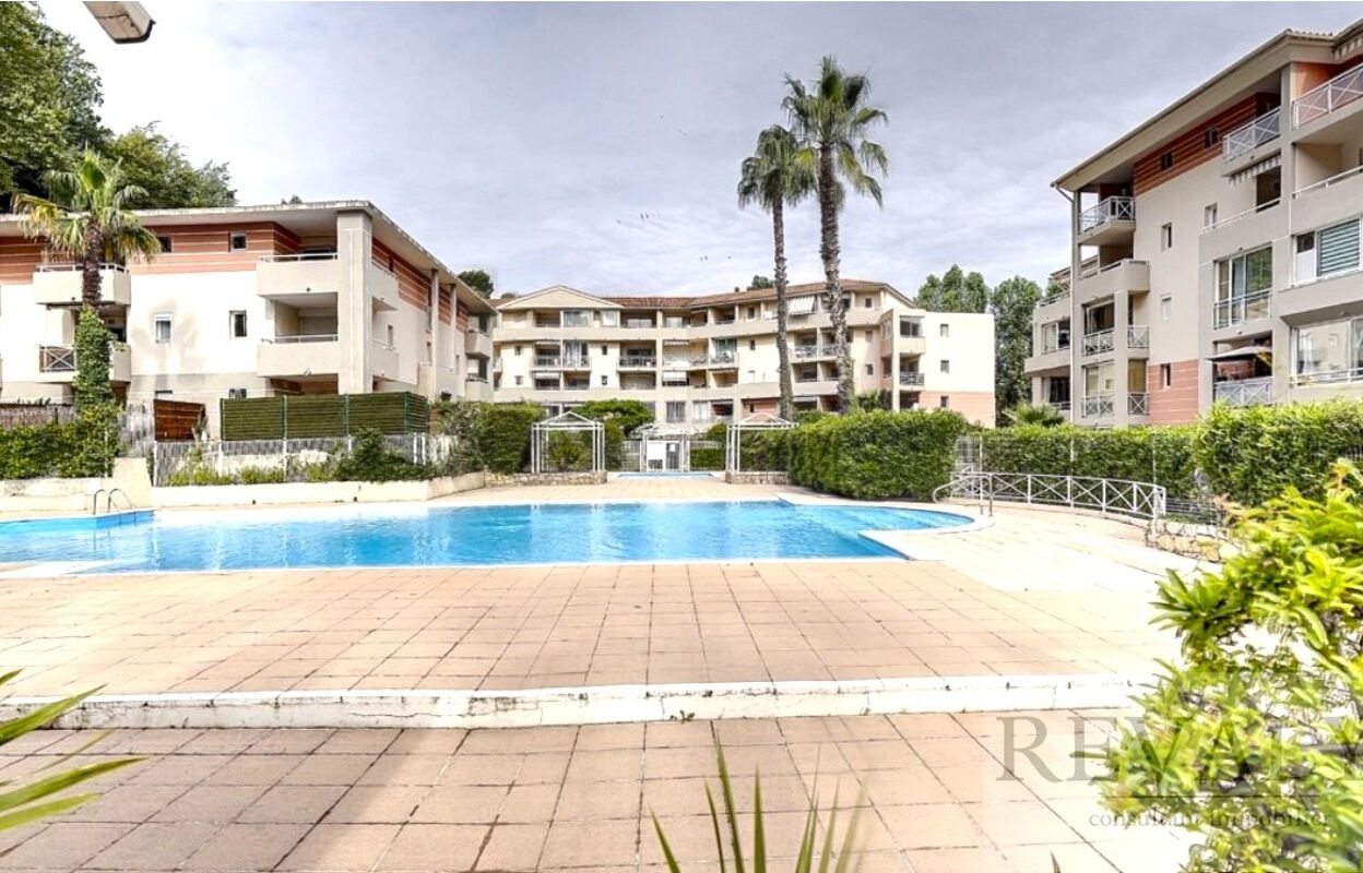 appartement 2 pièces 27 m2 à vendre à Cagnes-sur-Mer (06800)