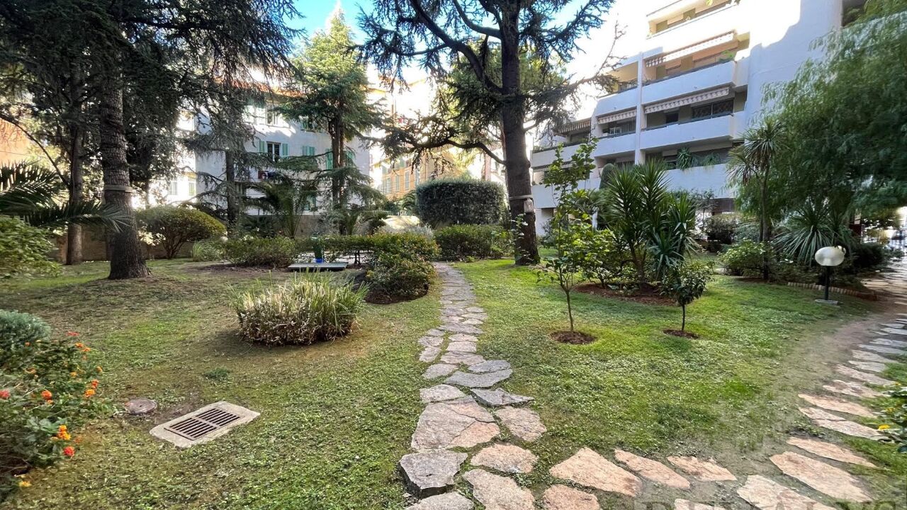 appartement 4 pièces 63 m2 à vendre à Nice (06000)