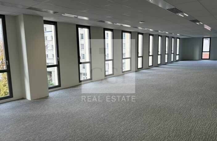 BUREAUX à LOUER — photo 5