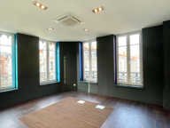 Lyon 2, le standing de la Presqu'ile ; Plateau complet de bureaux ; 2 portes palières et 3 expositions. — photo 3