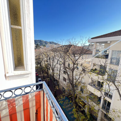 Appartement 3 pièces 275000 €