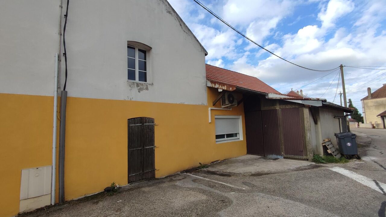 commerce 4 pièces  m2 à vendre à Lons-le-Saunier (39000)