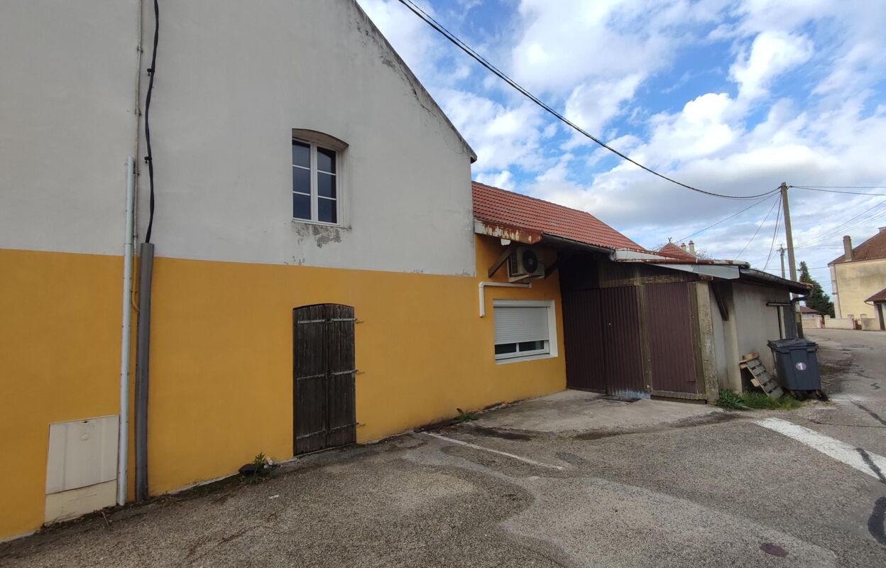 commerce 4 pièces  m2 à vendre à Lons-le-Saunier (39000)