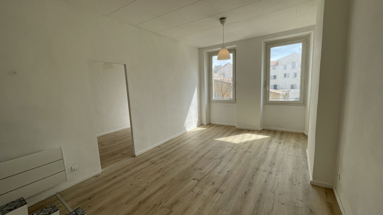 appartement 2 pièces 45 m2 à louer à Marseille 2 (13002)