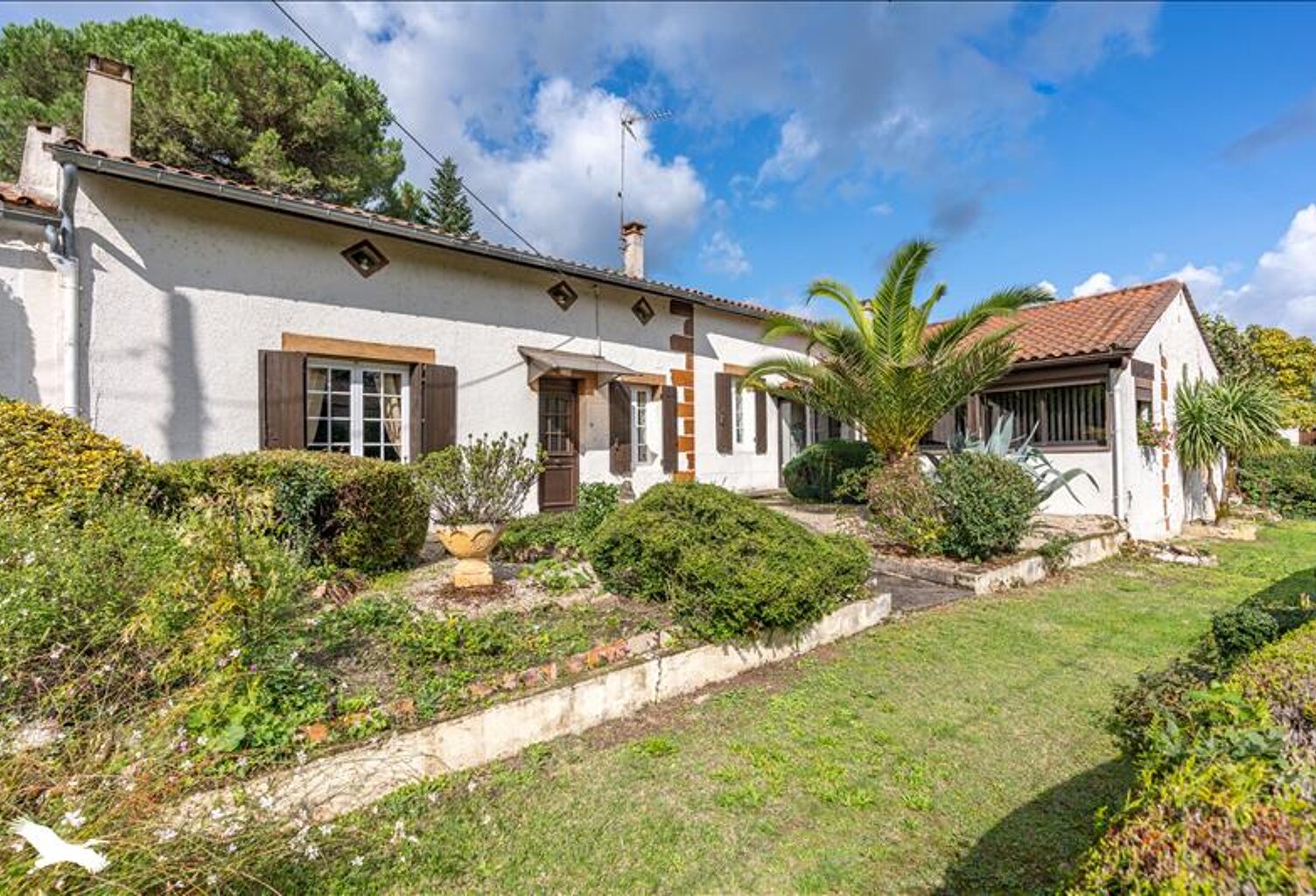 Maison en pierre de 6 pièces principales — photo 1
